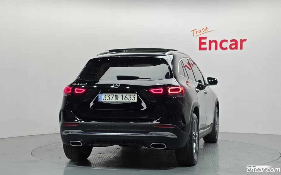Mercedes-Benz GLA-Class GLA250 4MATIC 2023 — миниатюра 4