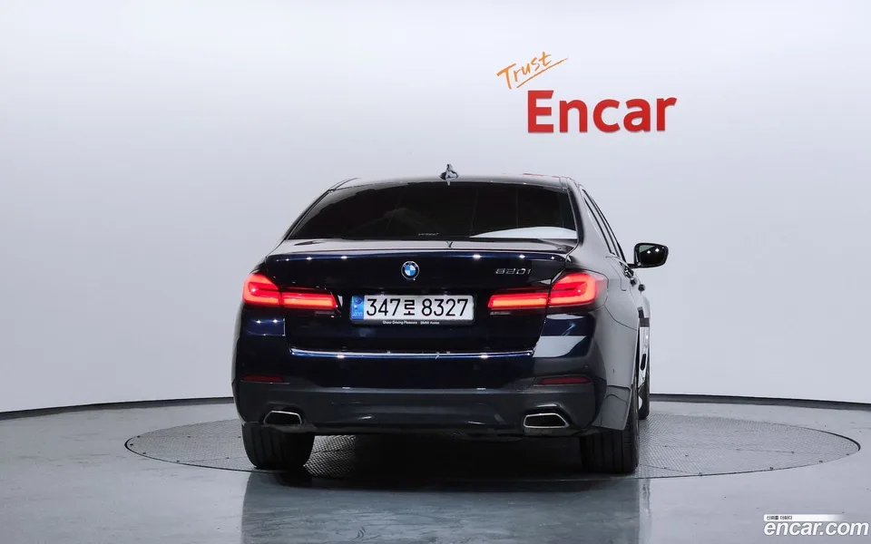 BMW 5 Series 520i M 2023 — миниатюра 4