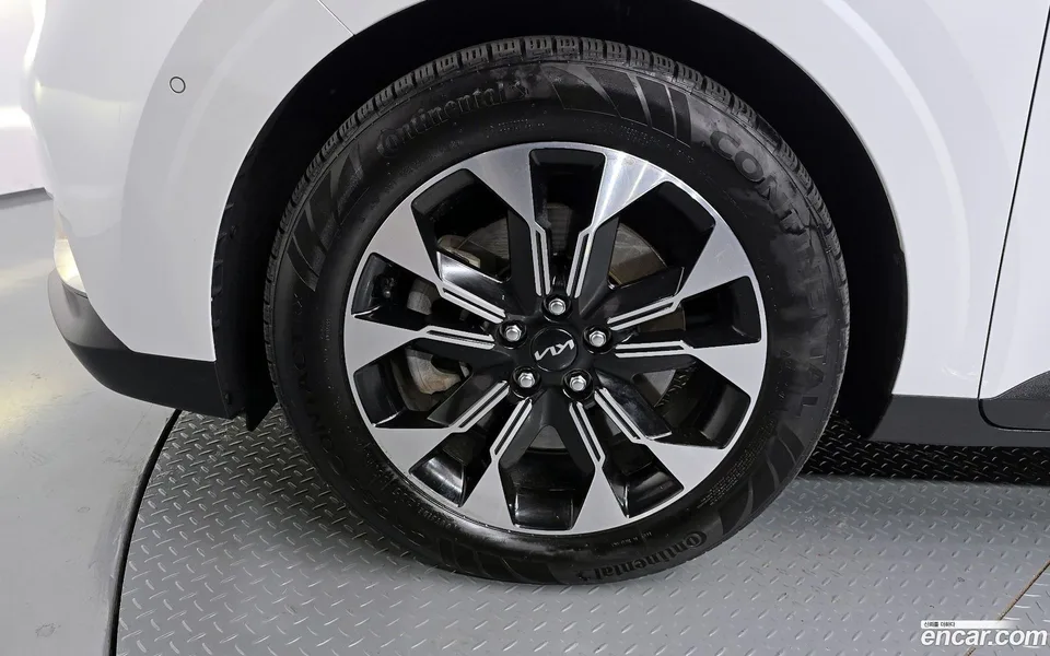Kia Carnival 7 2023 — миниатюра 5