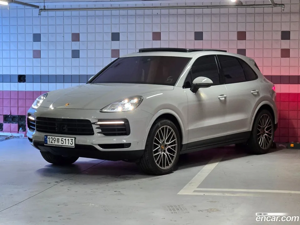 Porsche Cayenne 3.0 2023 — миниатюра 2