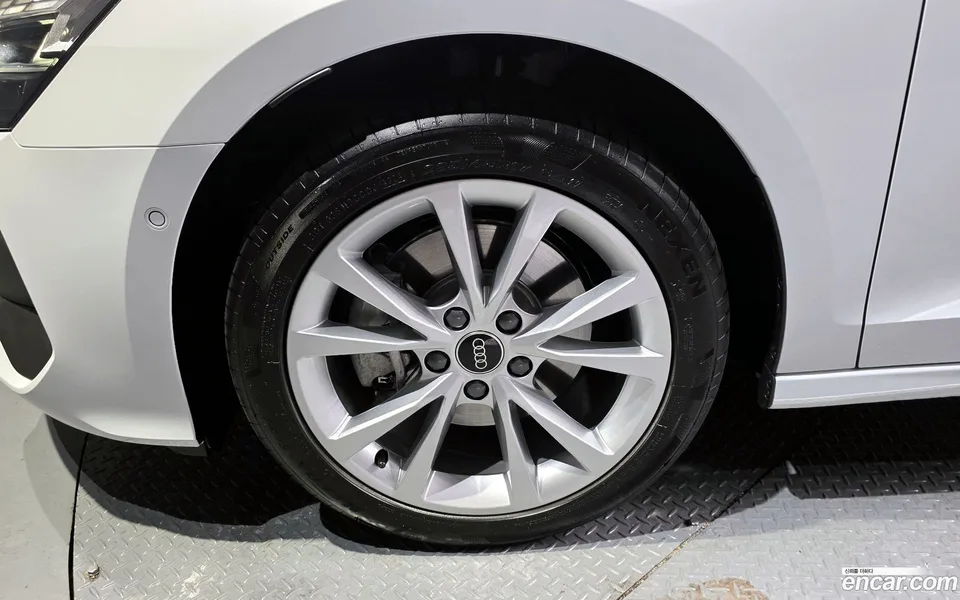 Audi A3 (8Y) 40 TFSI 2025 — миниатюра 5