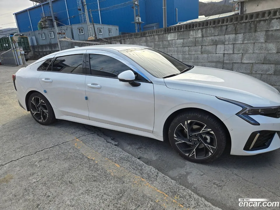 Kia K5 Hybrid 2025 — миниатюра 2