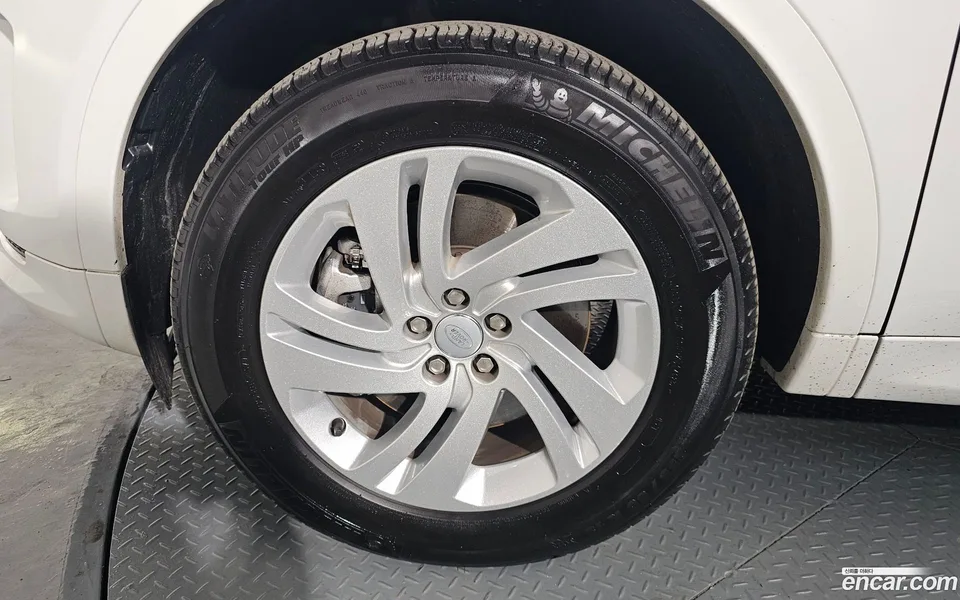 Land Rover Discovery Sport P250 S 2024 — миниатюра 5