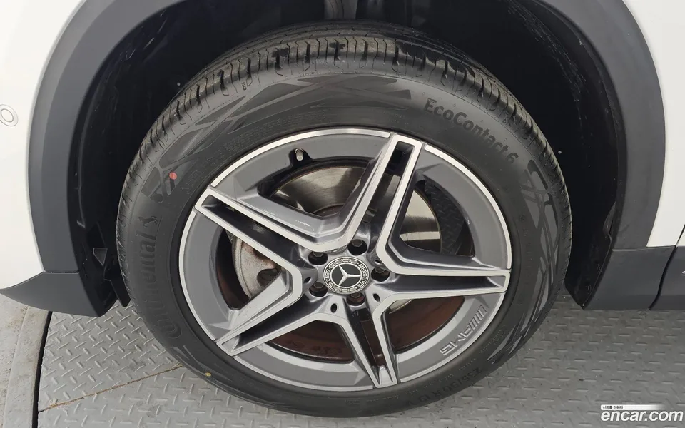 Mercedes-Benz GLA-Class GLA250 4MATIC 2022 — миниатюра 5