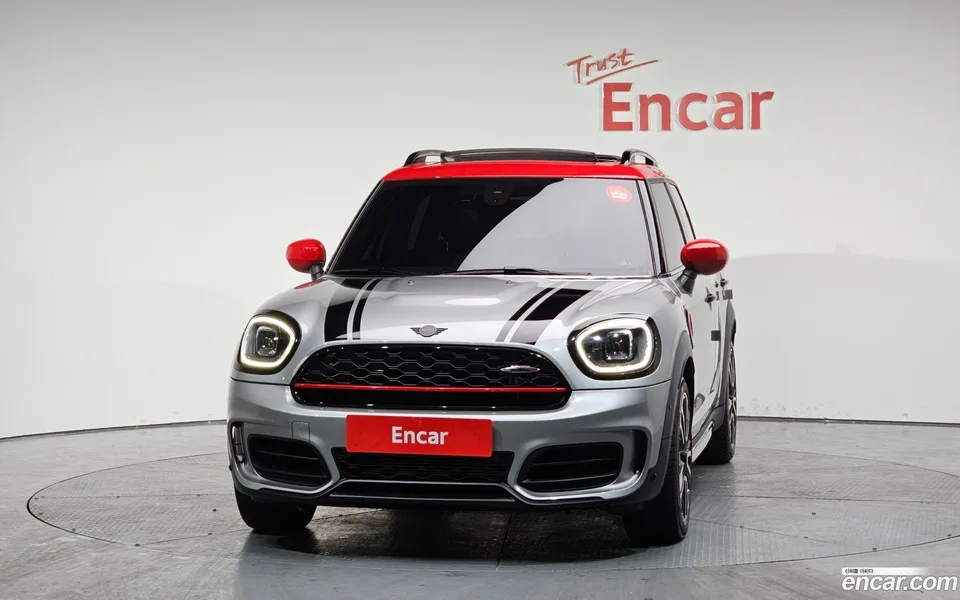 MINI Cooper S Countryman JCW 2023 — миниатюра 3