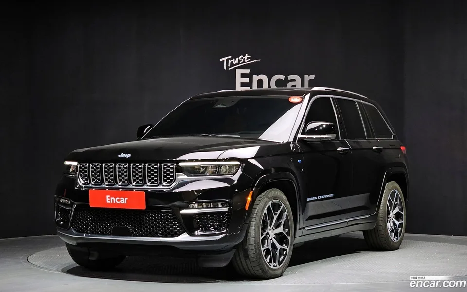 Jeep Grand Cherokee 4xe 2023 — фото 1, купить с доставкой в Москву