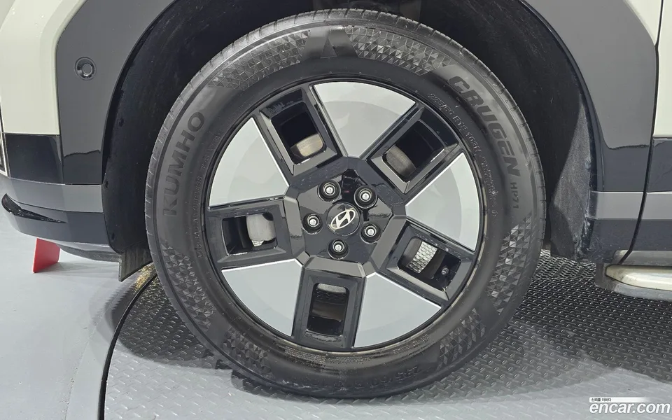 Hyundai SantaFe HEV 1.6 2WD 2023 — миниатюра 5
