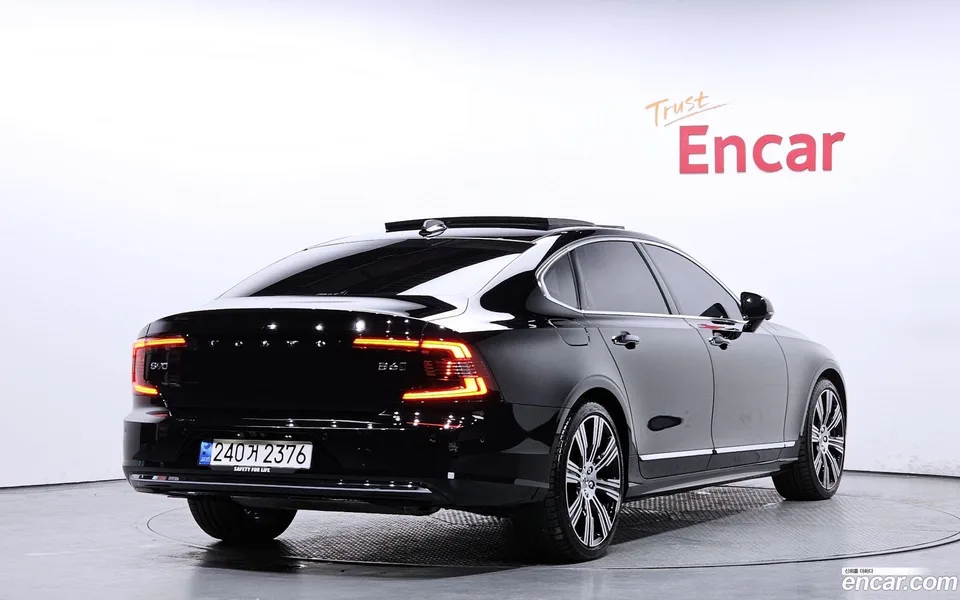Volvo S90 B6 AWD 2023 — миниатюра 2