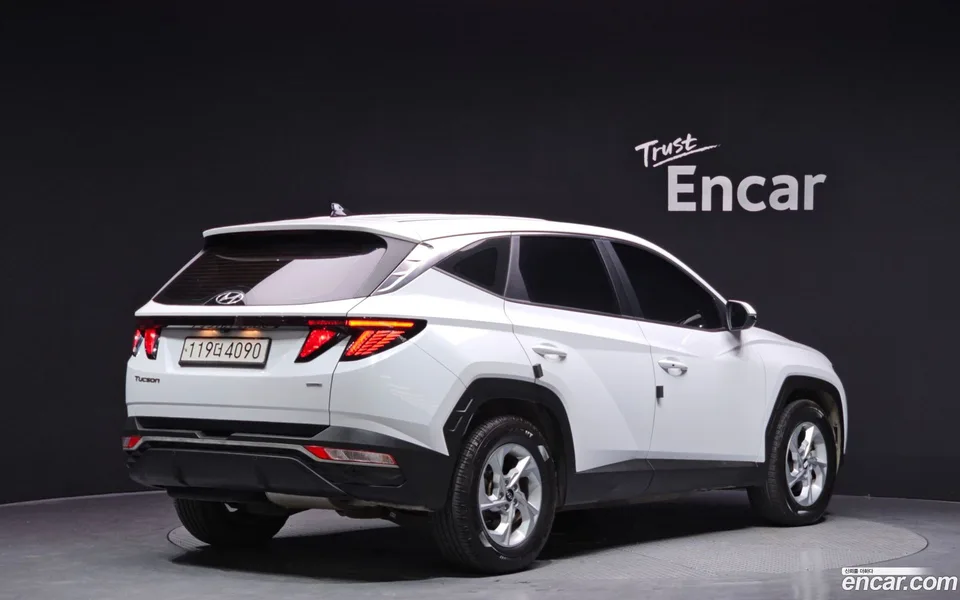 Hyundai Tucson 2.0 4WD 2022 — миниатюра 2