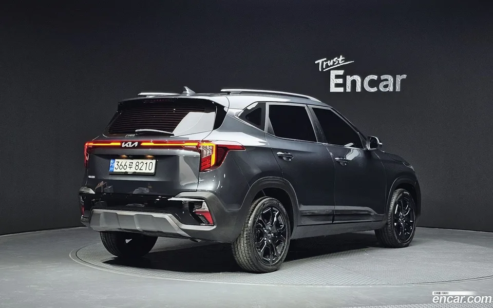 Kia Seltos 1.6 2WD 2022 — миниатюра 2
