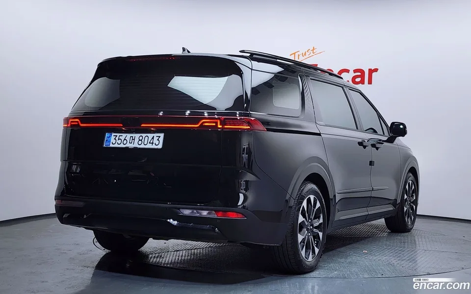 Kia Carnival 9 2023 — миниатюра 2