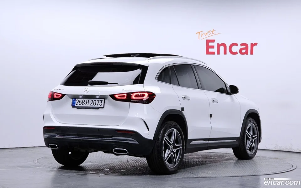 Mercedes-Benz GLA-Class GLA250 4MATIC 2022 — миниатюра 2