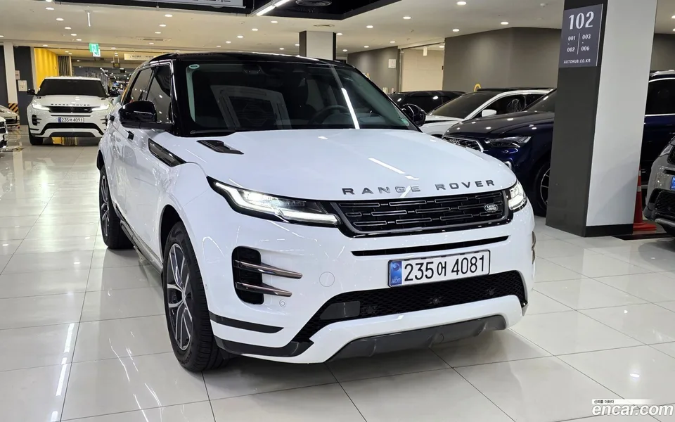 Land Rover Range Rover Evoque P250 SE 2025 — миниатюра 3