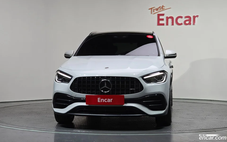 Mercedes-Benz GLA-Class GLA45 AMG 4MATIC+ 2023 — миниатюра 3