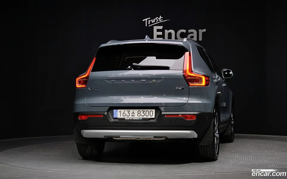 Volvo XC40 B4 2022 — миниатюра 4