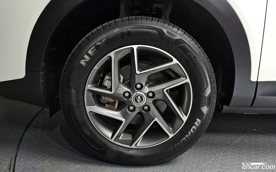KG Mobility Korando EV (e-Motion) E5 2022 — миниатюра 5