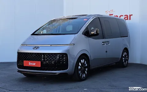 Hyundai Staria 2023 купить в Москве