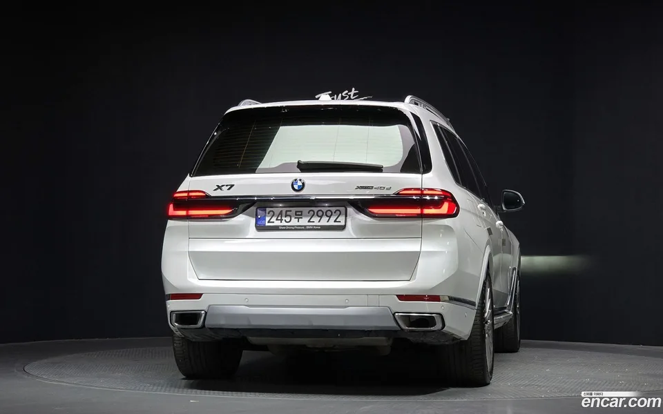 BMW X7 xDrive 40d 6 2023 — миниатюра 4