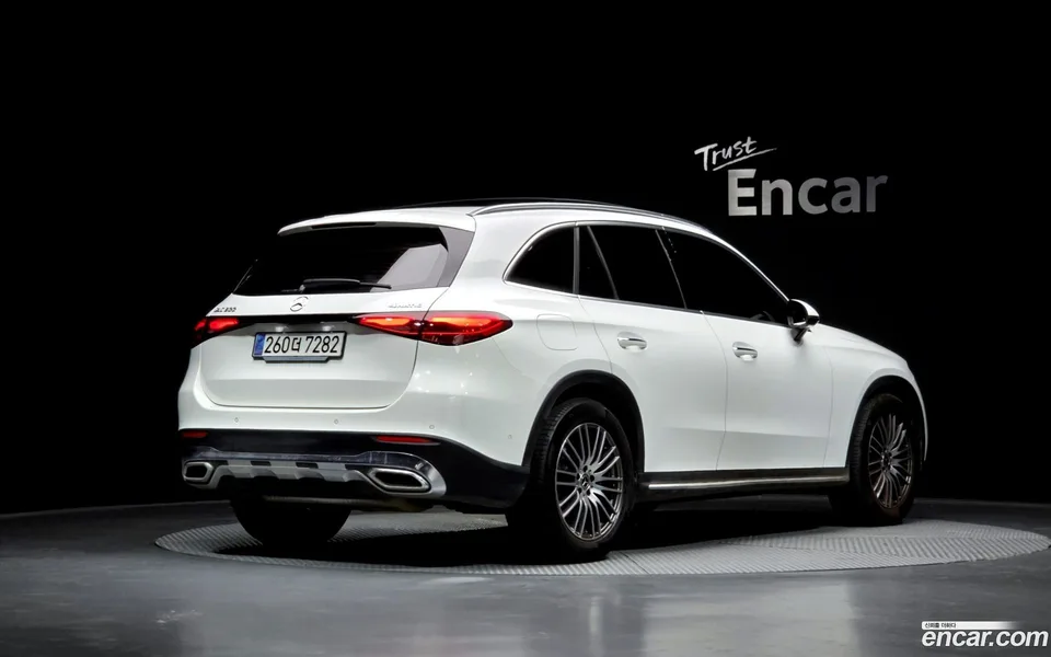 Mercedes-Benz GLC-Class GLC300 4MATIC 2025 — миниатюра 2