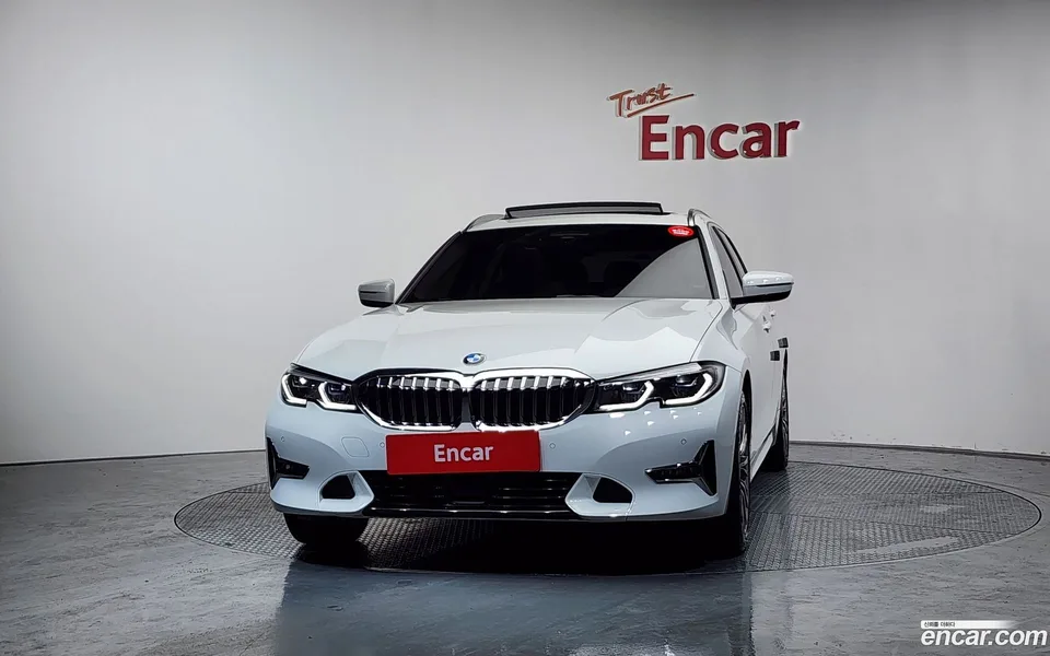 BMW 3 Series 320i 2022 — миниатюра 3
