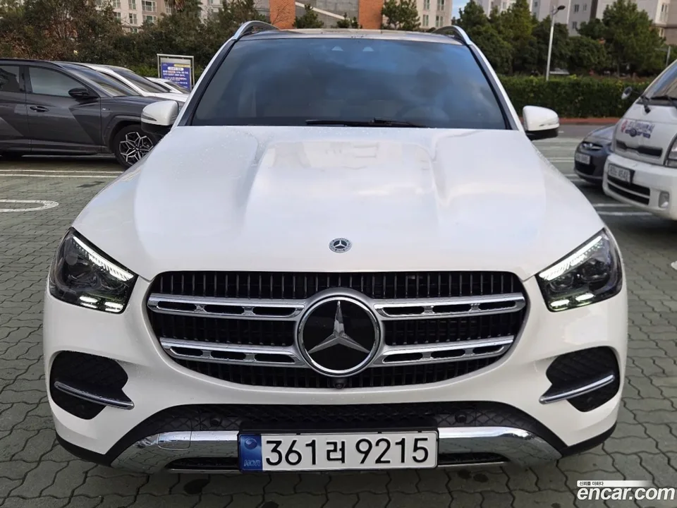 Mercedes-Benz GLE-Class GLE300d 4MATIC 2024 — миниатюра 2