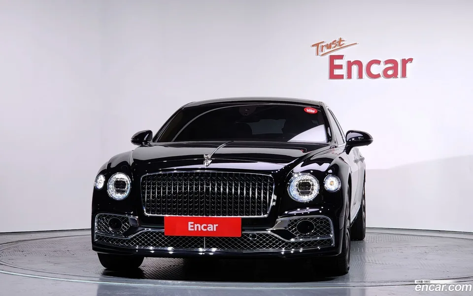Bentley Flying Spur 4.0 2023 — миниатюра 3