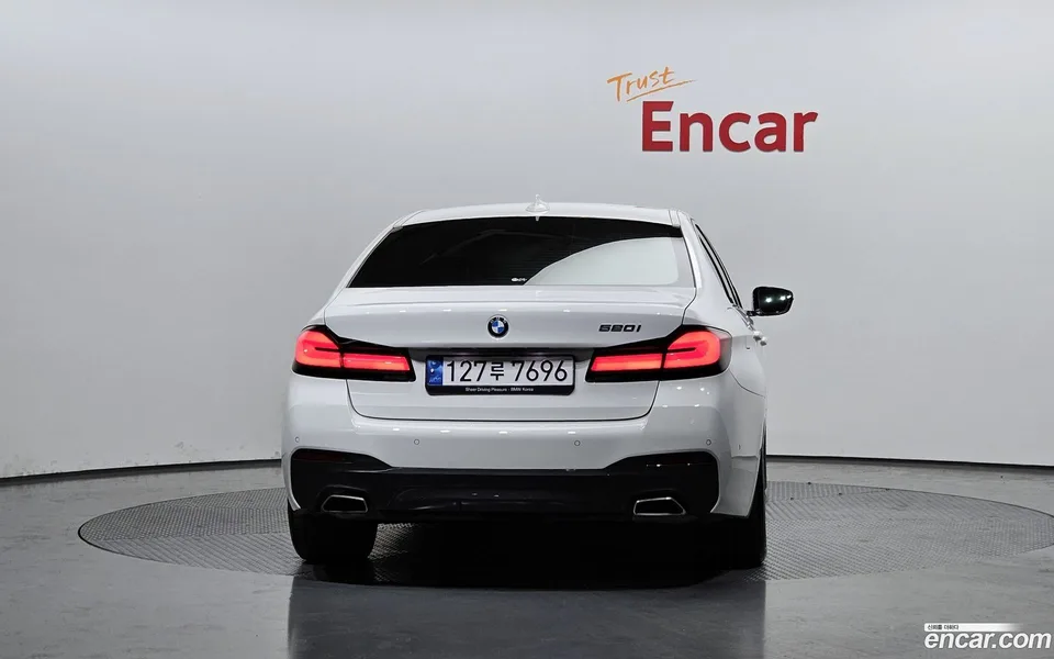 BMW 5 Series 520i M 2022 — миниатюра 4