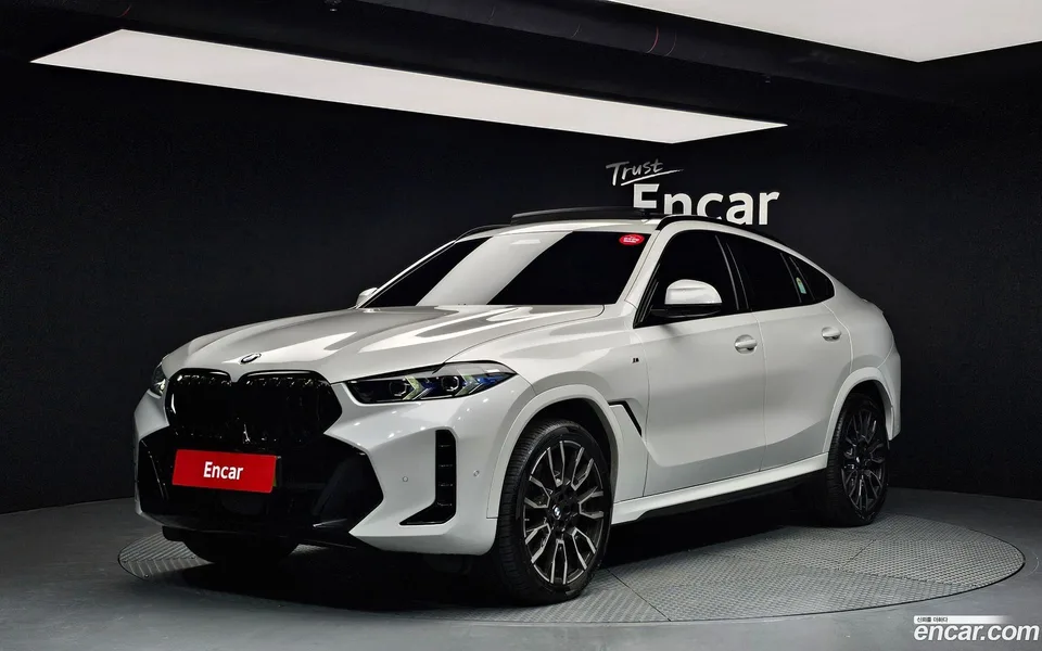 BMW X6 xDrive40i M 2025 — фото 1, купить с доставкой в Москву