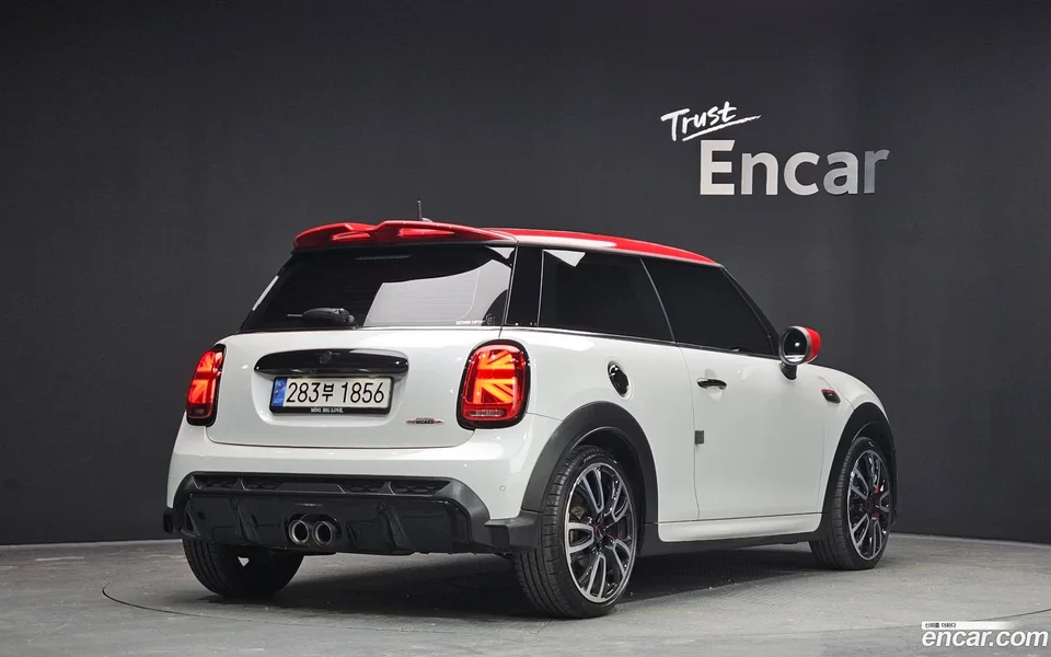 MINI Cooper S JCW 2024 — миниатюра 2