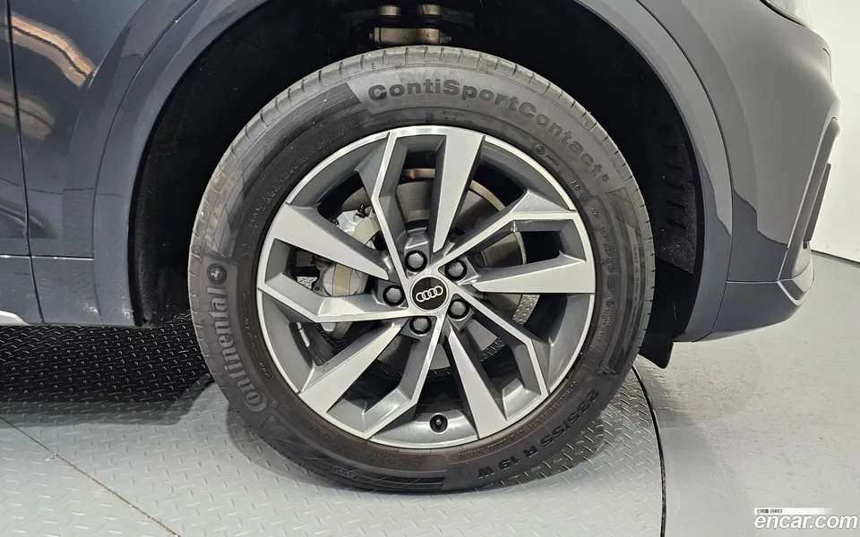 Audi Q5 45 TFSI 2023 — миниатюра 5
