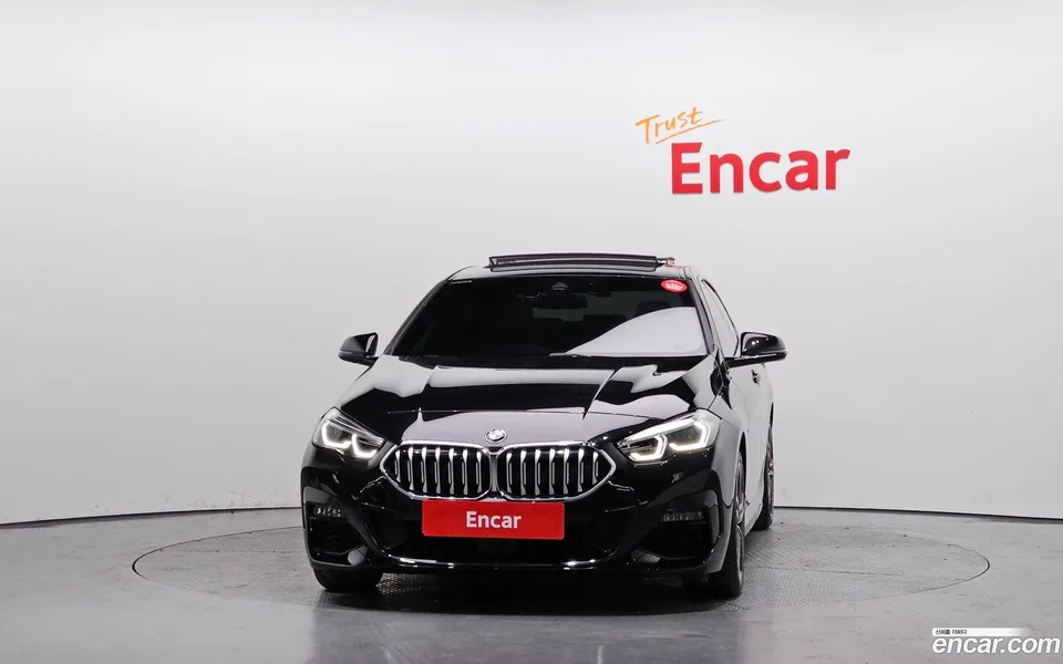 BMW 2 Series Gran Coupe 220i M 2024 — миниатюра 3