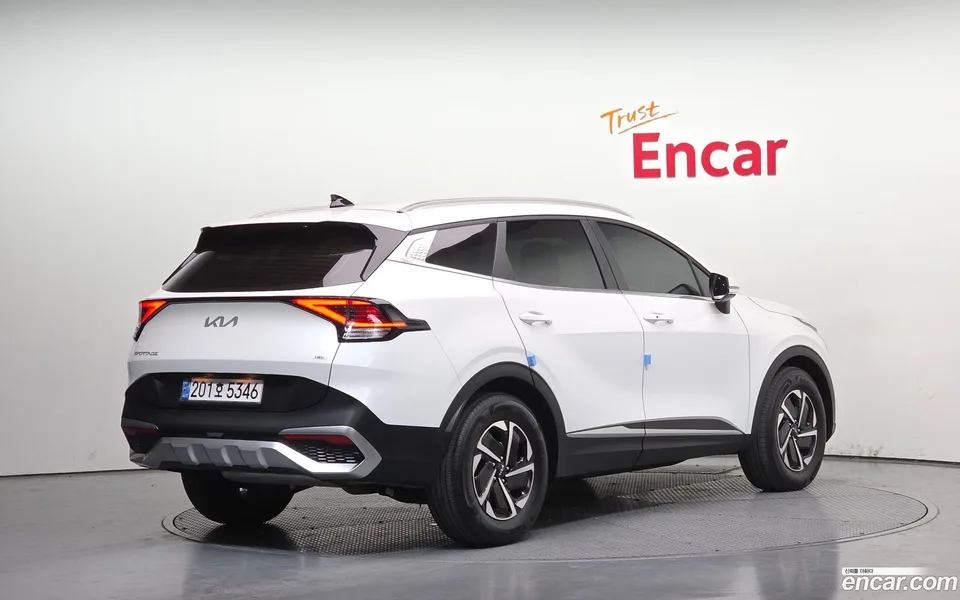 Kia Sportage Hybrid 2WD 2024 — миниатюра 2