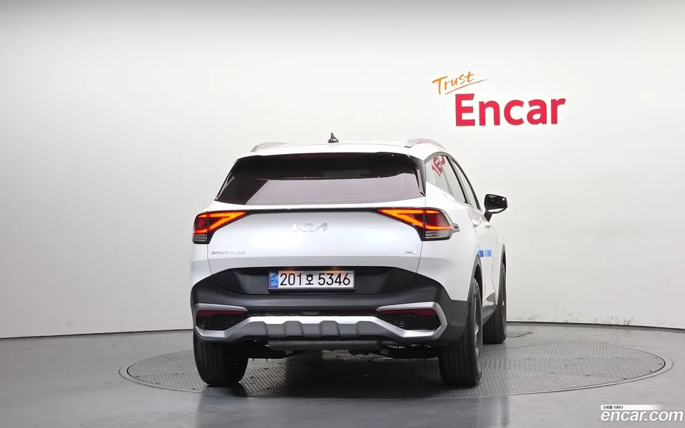 Kia Sportage Hybrid 2WD 2024 — миниатюра 4