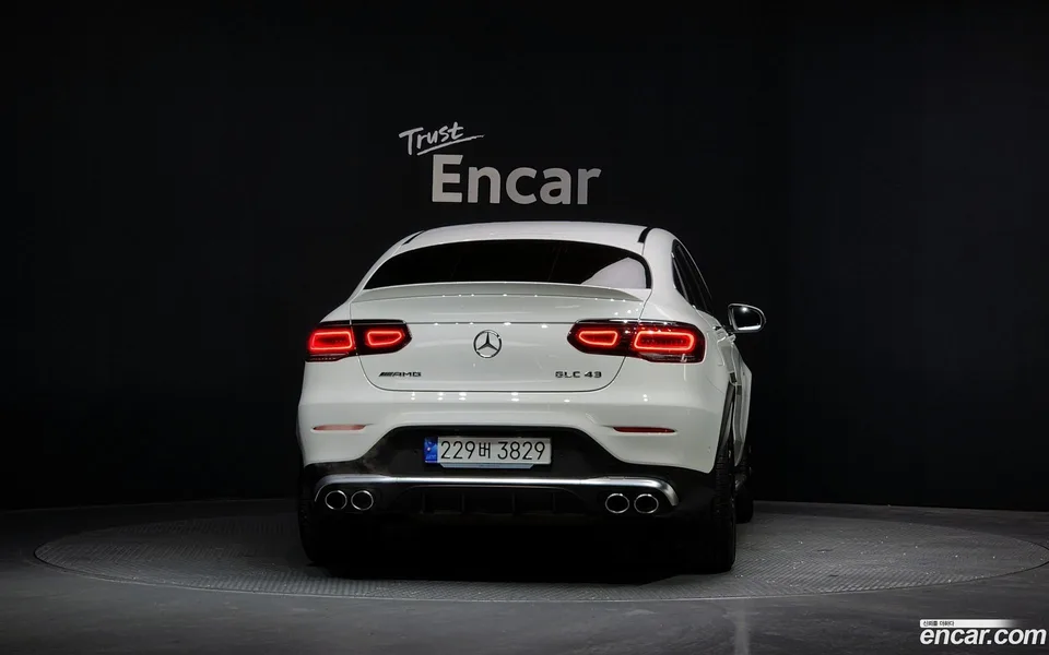 Mercedes-Benz GLC-Class AMG GLC43 4MATIC 2023 — миниатюра 4