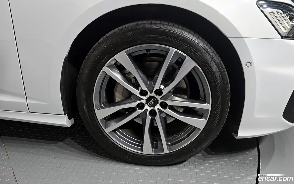 Audi A6 45 TFSI 2022 — миниатюра 5