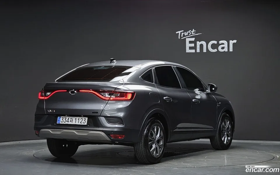Renault Samsung XM3 (Arkana) 1.6 E-TECH RE 2024 — миниатюра 2