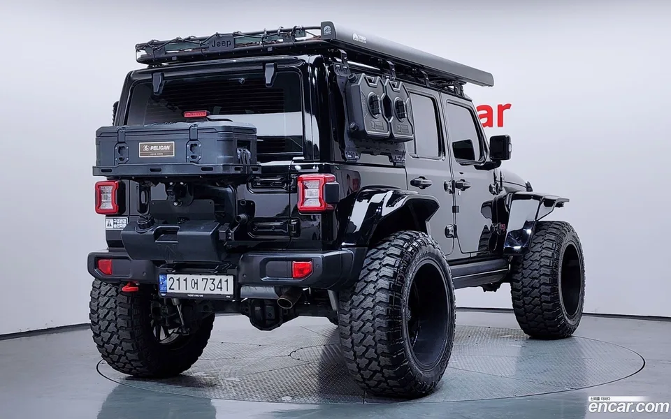 Jeep Wrangler 2.0 4 2023 — миниатюра 2