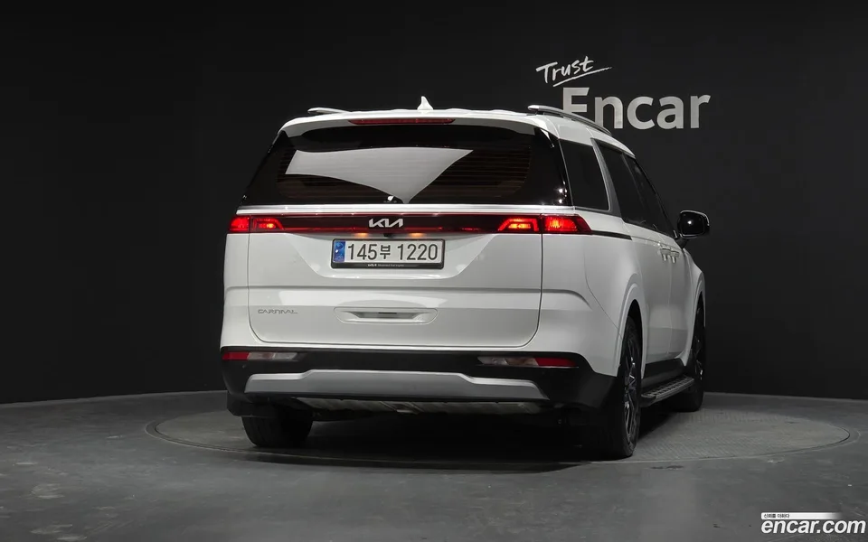 Kia Carnival 9 2023 — миниатюра 4