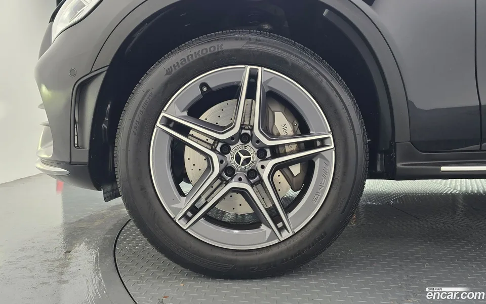 Mercedes-Benz GLC-Class GLC300e 4MATIC 2023 — миниатюра 5