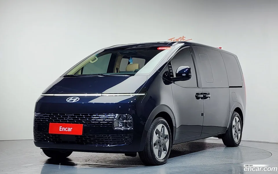 Hyundai Staria HEV 1.6 9 2024 — фото 1, купить с доставкой в Москву