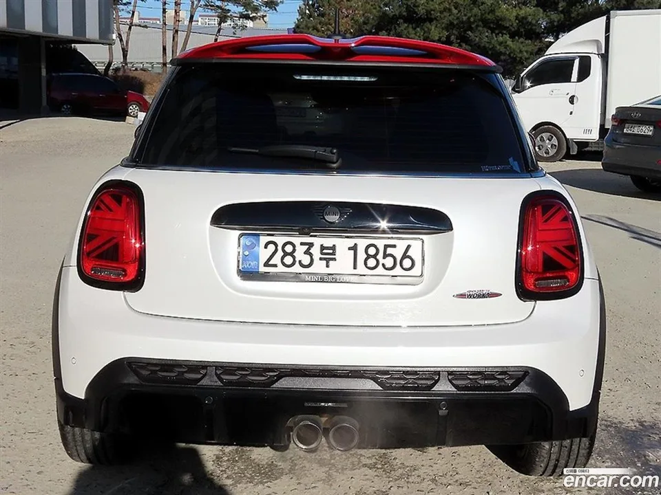 MINI Cooper S JCW 2024 — миниатюра 4