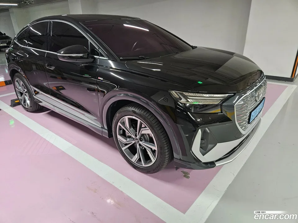Audi Q4 e-tron 40 2022 — миниатюра 4