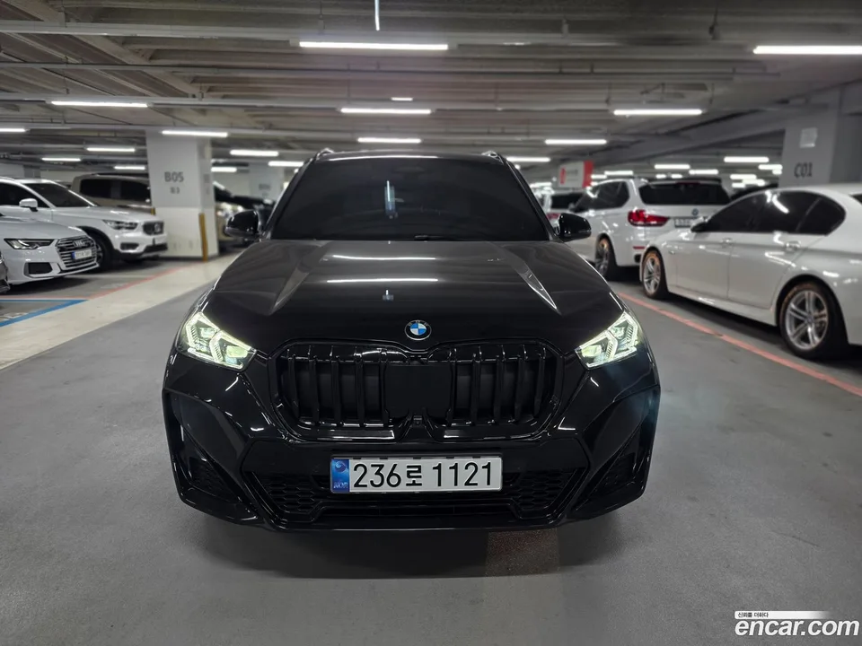BMW X1 sDrive 18d M 2025 — фото 1, купить с доставкой в Москву