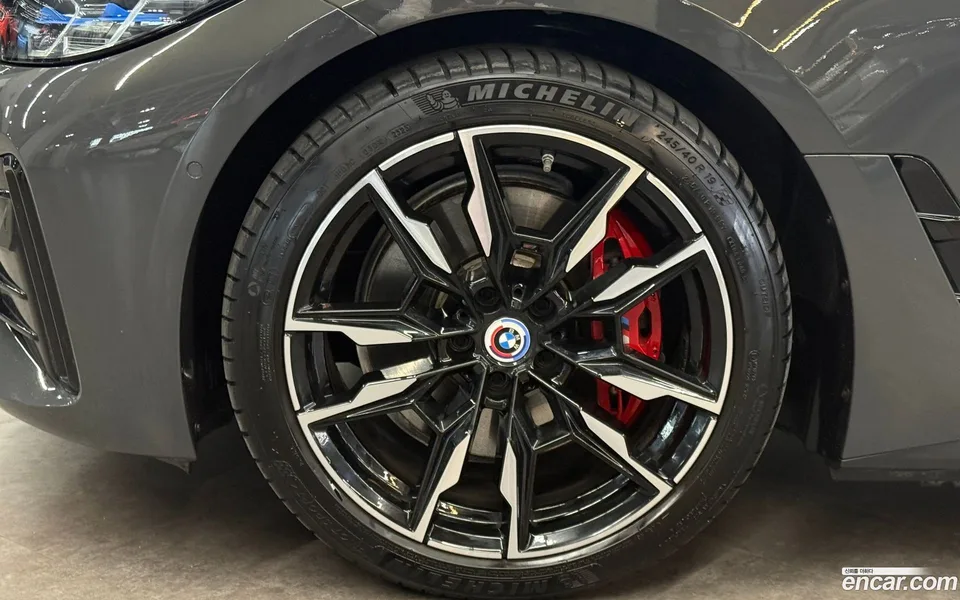 BMW i4 M50 2023 — миниатюра 5