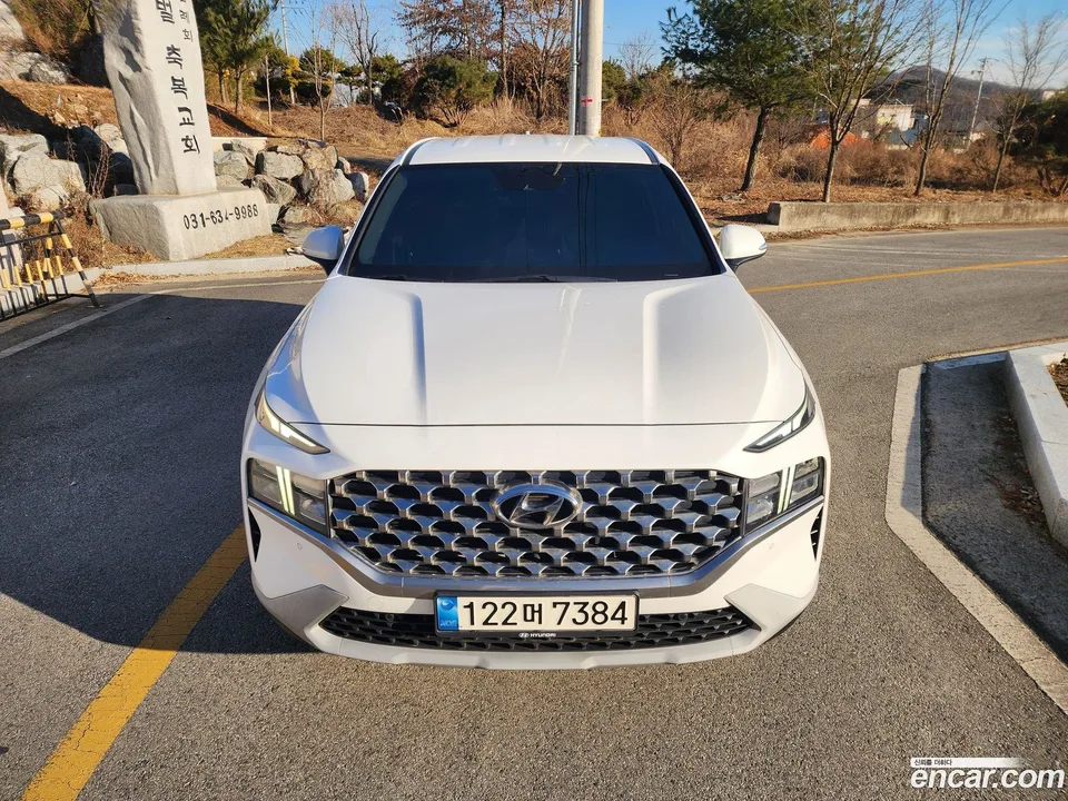 Hyundai SantaFe 2.2 2WD 2022 — миниатюра 2