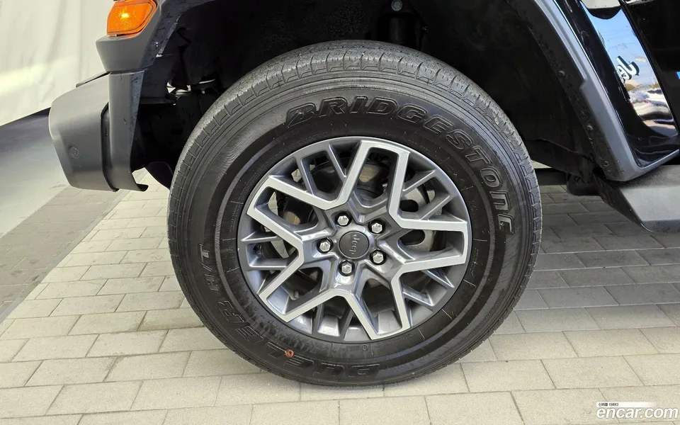 Jeep Wrangler 2.0 4 4xe 2022 — миниатюра 5