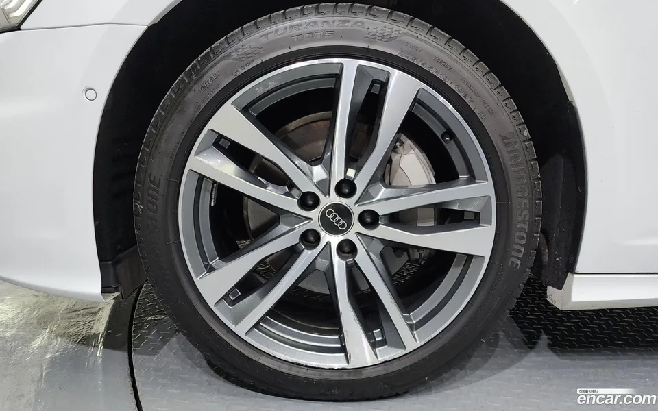 Audi A6 45 TFSI 2023 — миниатюра 5