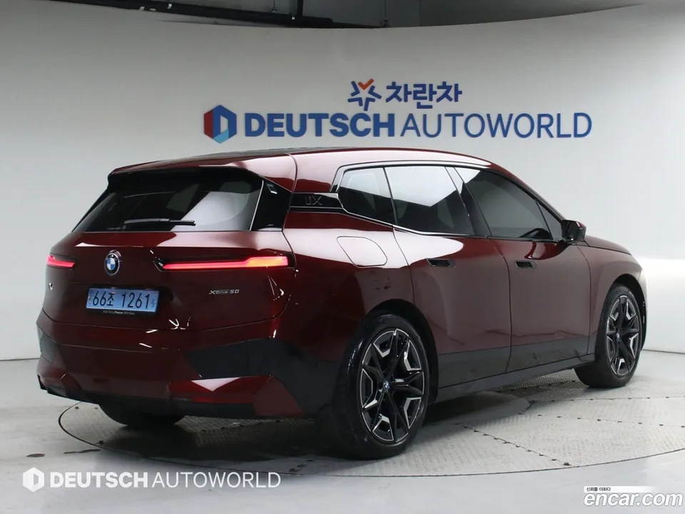 BMW iX xDrive50 2024 — миниатюра 2