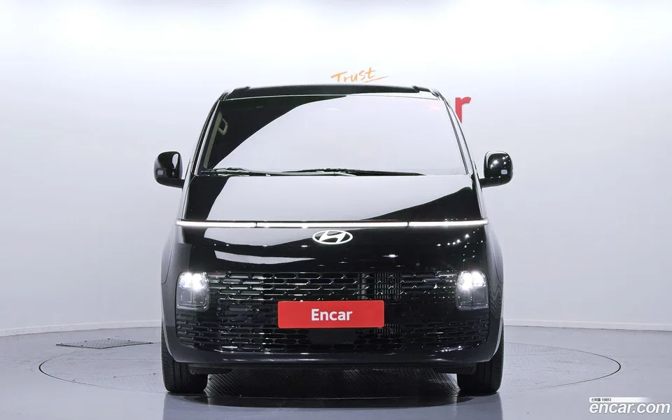 Hyundai Staria 4WD 9 2024 — миниатюра 3