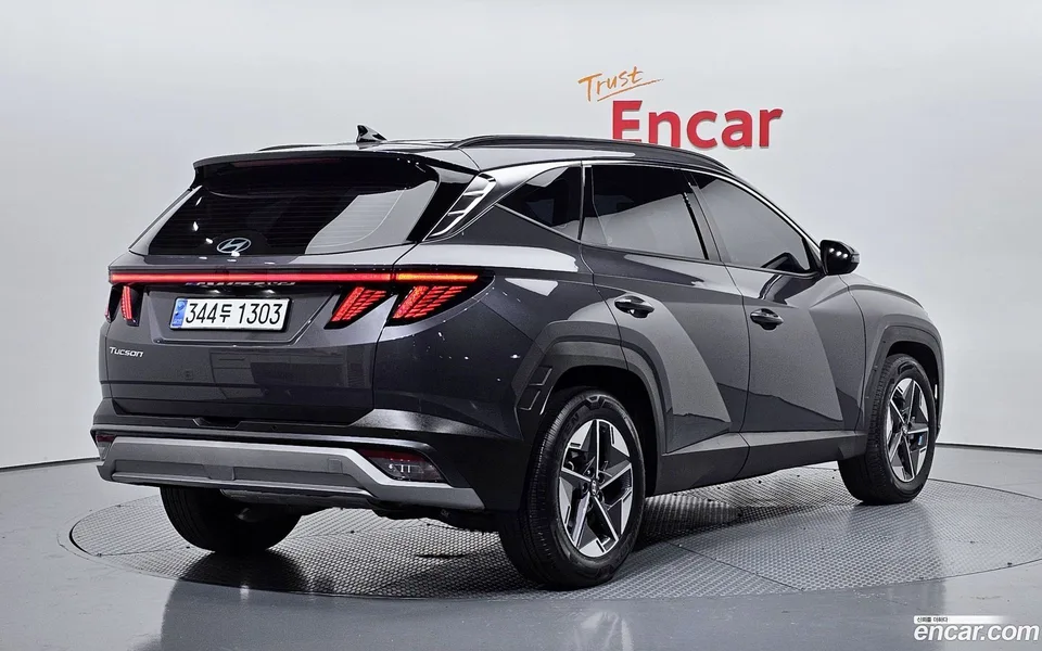 Hyundai Tucson NX4 1.6 2WD 2024 — миниатюра 2